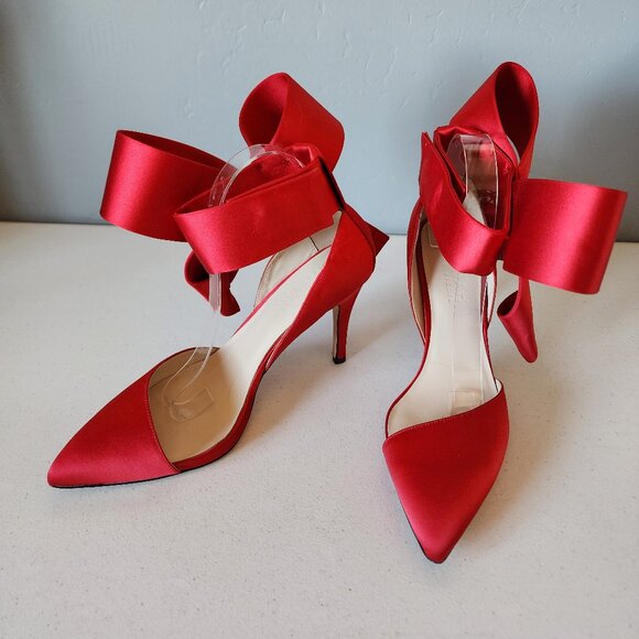 Aminah Red Bow Pumps "EUC" - Picture 6 of 16